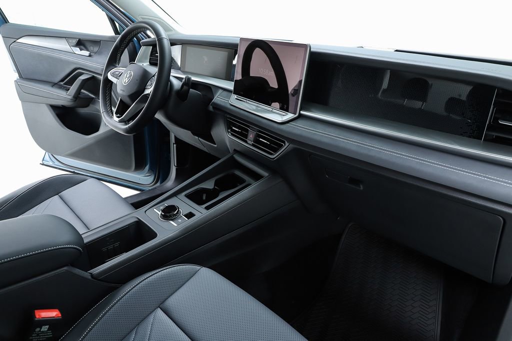 New 2026 Volkswagen Tiguan SE image 71