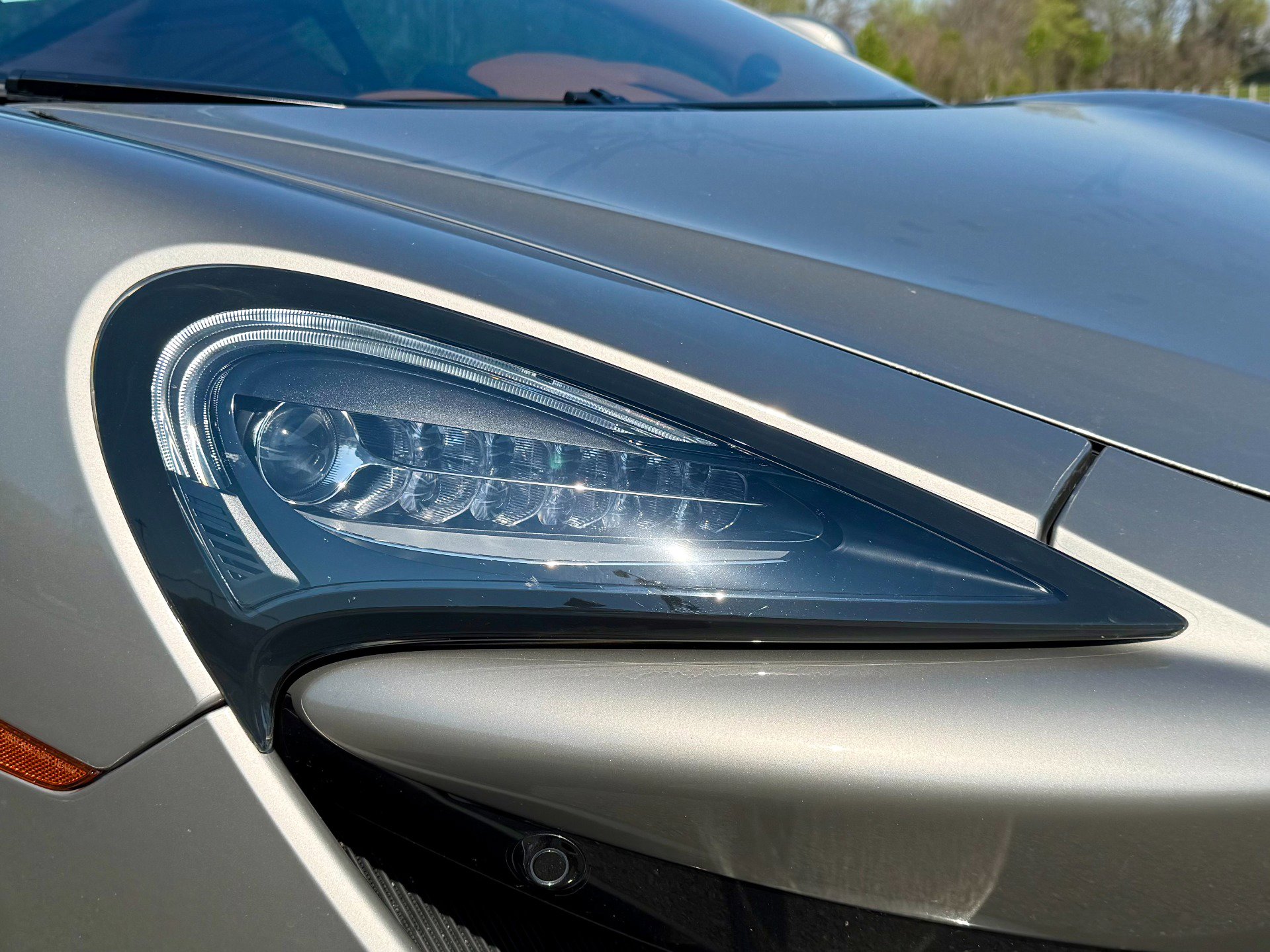 Used 2017 McLaren 570S image 18