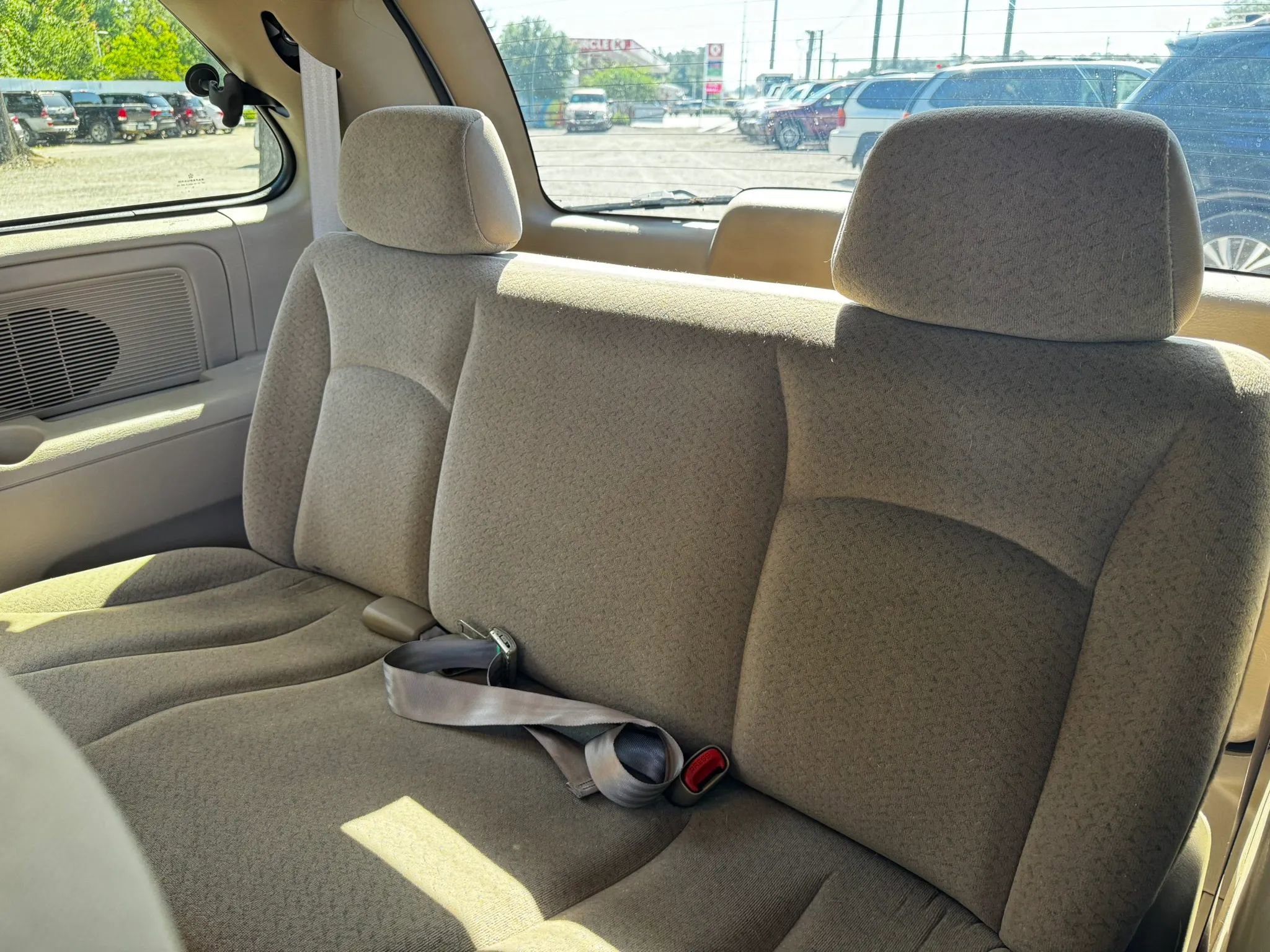 Used 2003 Dodge Caravan SE FWD image 13