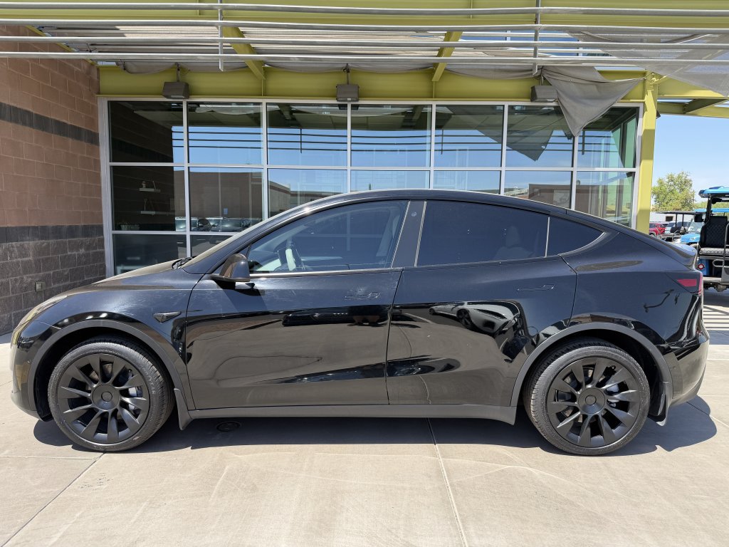 Used 2022 Tesla Model Y Long Range AWD/4WD image 7