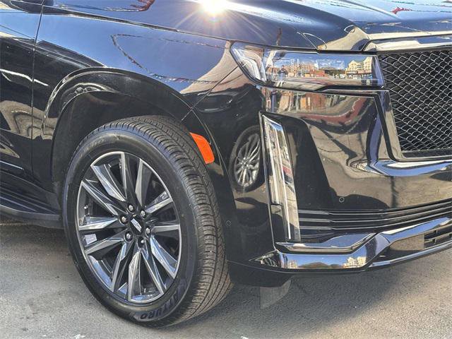 Used 2024 Cadillac Escalade ESV Sport image 8