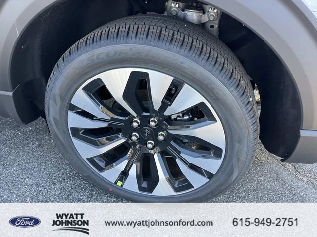 New 2026 Ford Explorer Platinum image 11