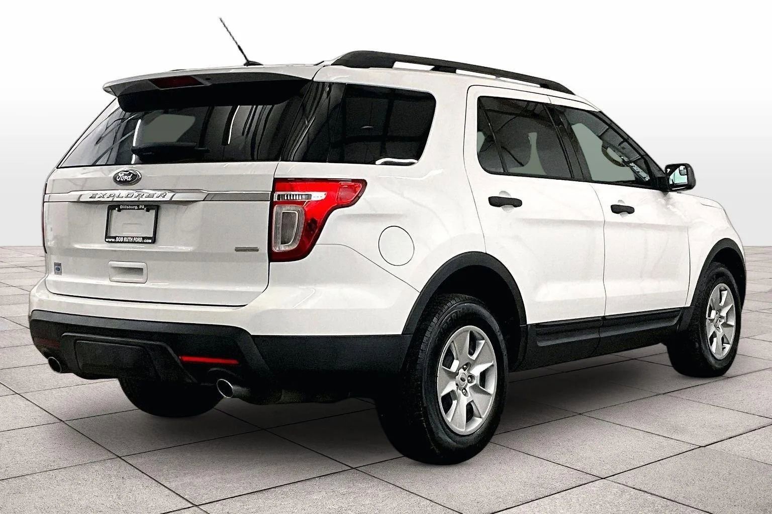 Used 2013 Ford Explorer 4WD w/ Class III Trailer Tow Pkg image 11