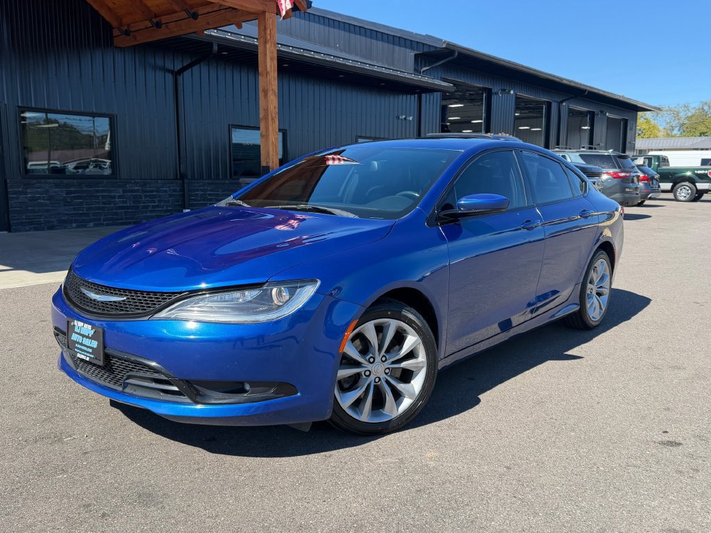 Used 2015 Chrysler 200 S w/ Navigation & Sound Group I FWD image 1