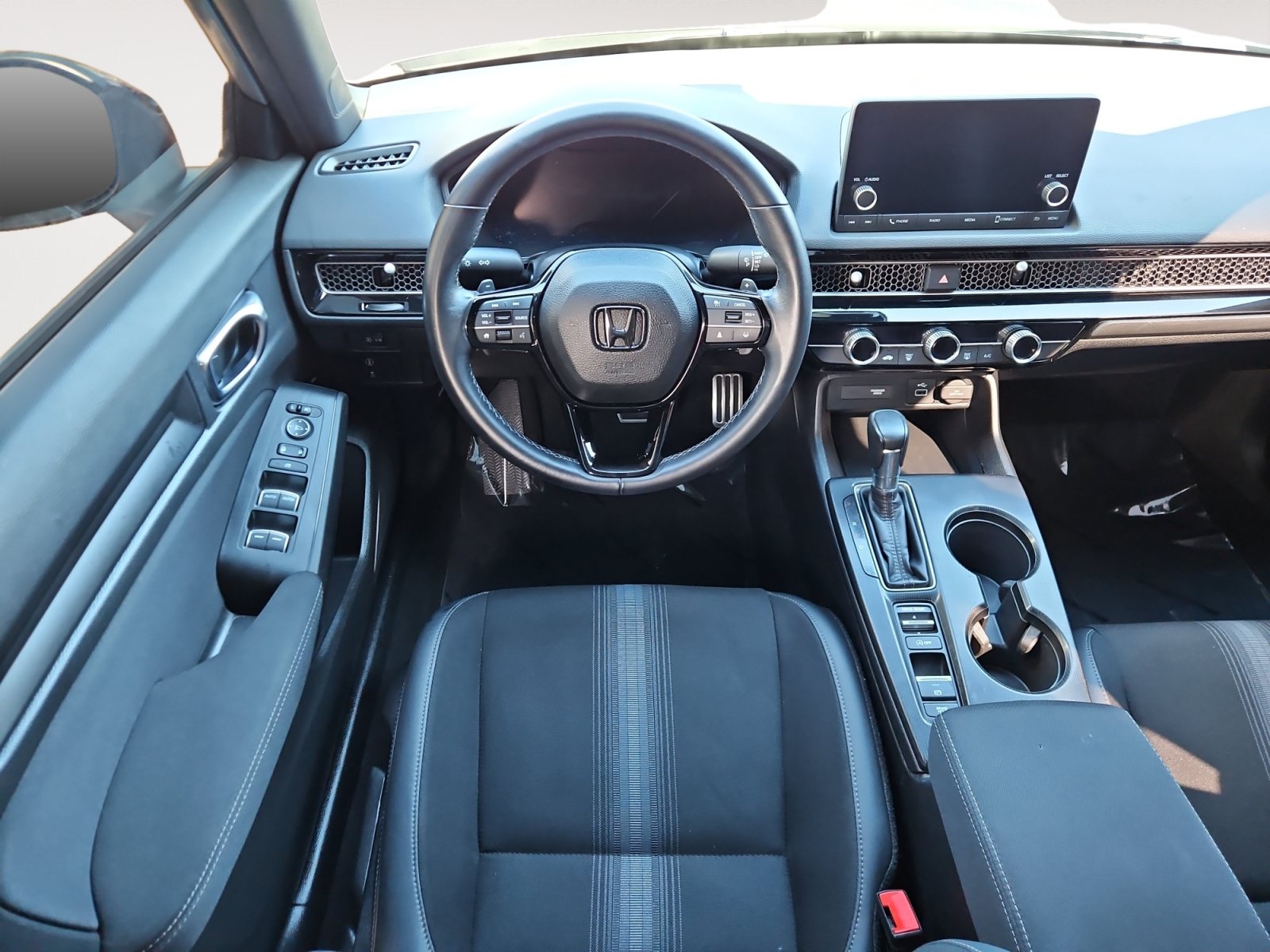 Used 2023 Honda Civic Sport image 10