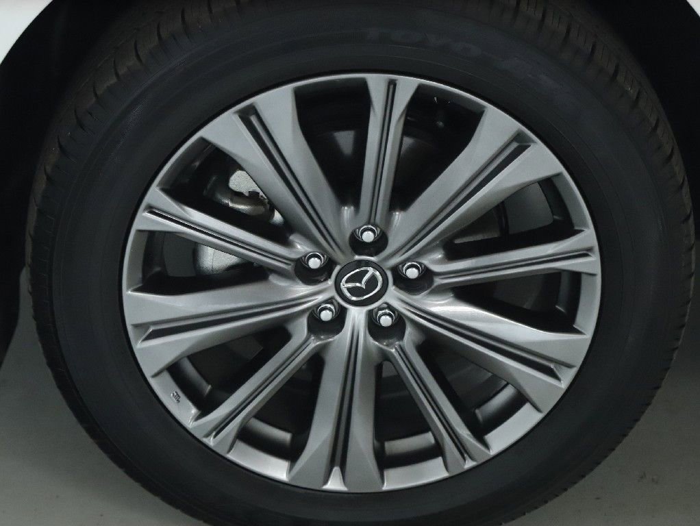 Used 2025 MAZDA CX-5 Signature image 39