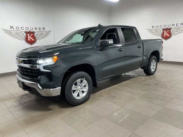 Used 2025 Chevrolet Silverado 1500 LT AWD/4WD image 3