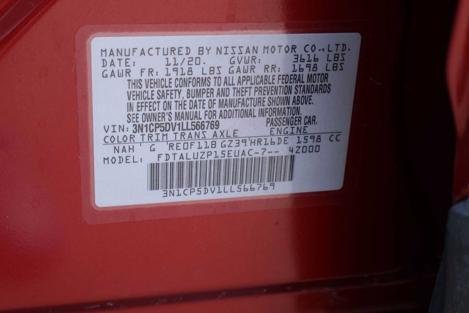 Used 2020 Nissan Kicks SR w/ SR Premium Package FWD image 21
