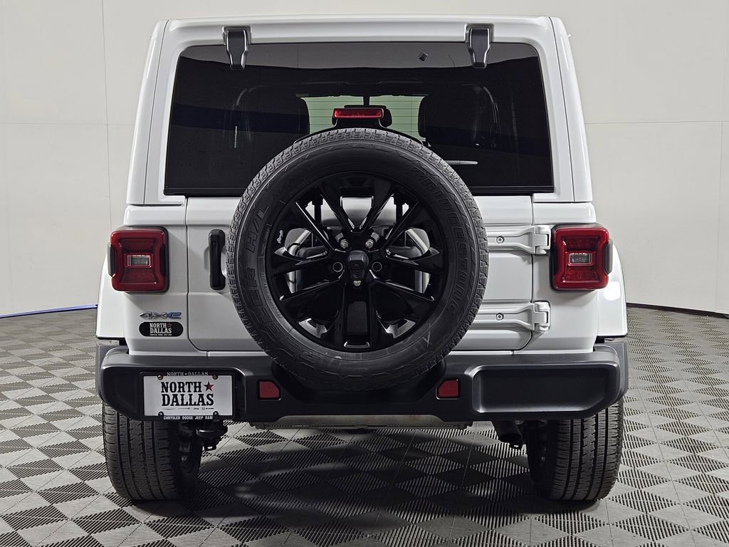 Used 2021 Jeep Wrangler Unlimited Sahara image 4