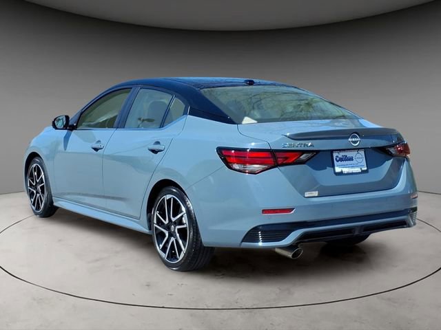 Used 2025 Nissan Sentra SR w/ SR Premium Package FWD image 3