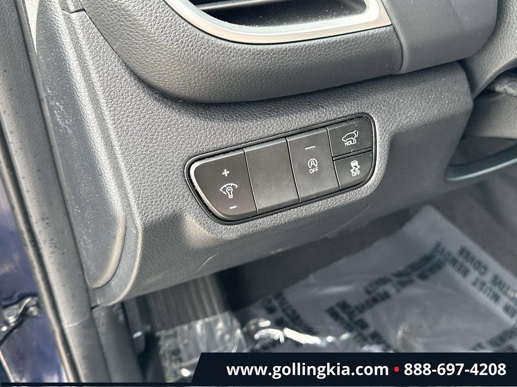 Certified 2025 Kia Seltos EX w/ EX Sunroof Package image 20