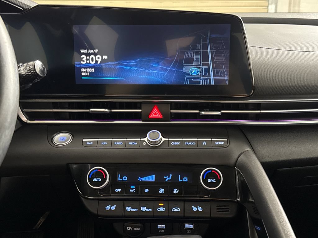 Used 2023 Hyundai Elantra Limited FWD image 20