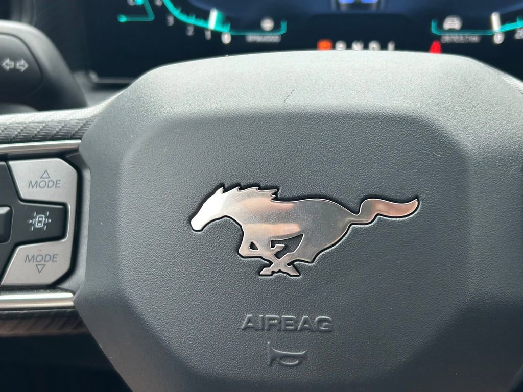 Used 2024 Ford Mustang Coupe RWD image 31