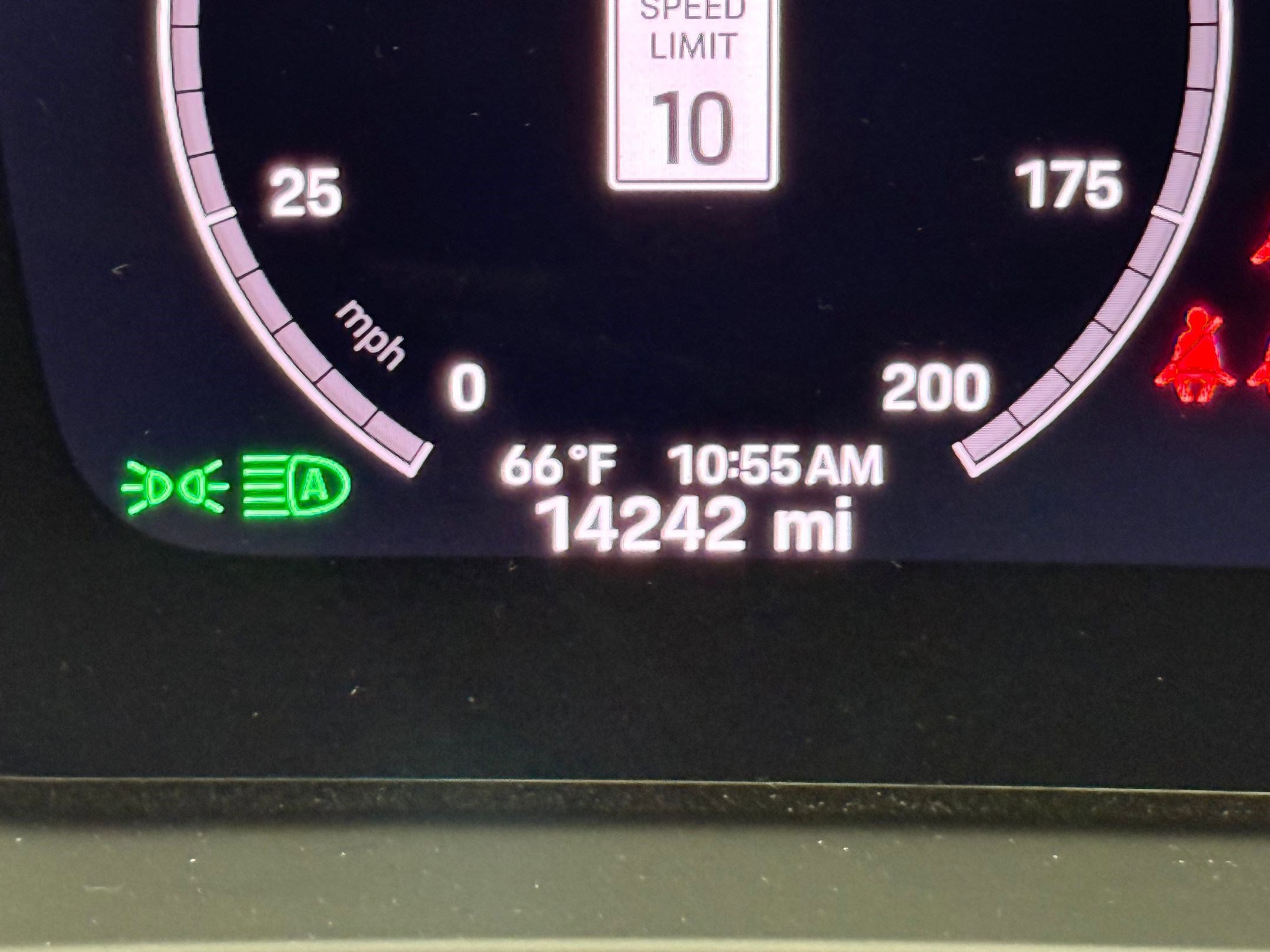 Used 2025 Porsche Cayenne GTS image 24