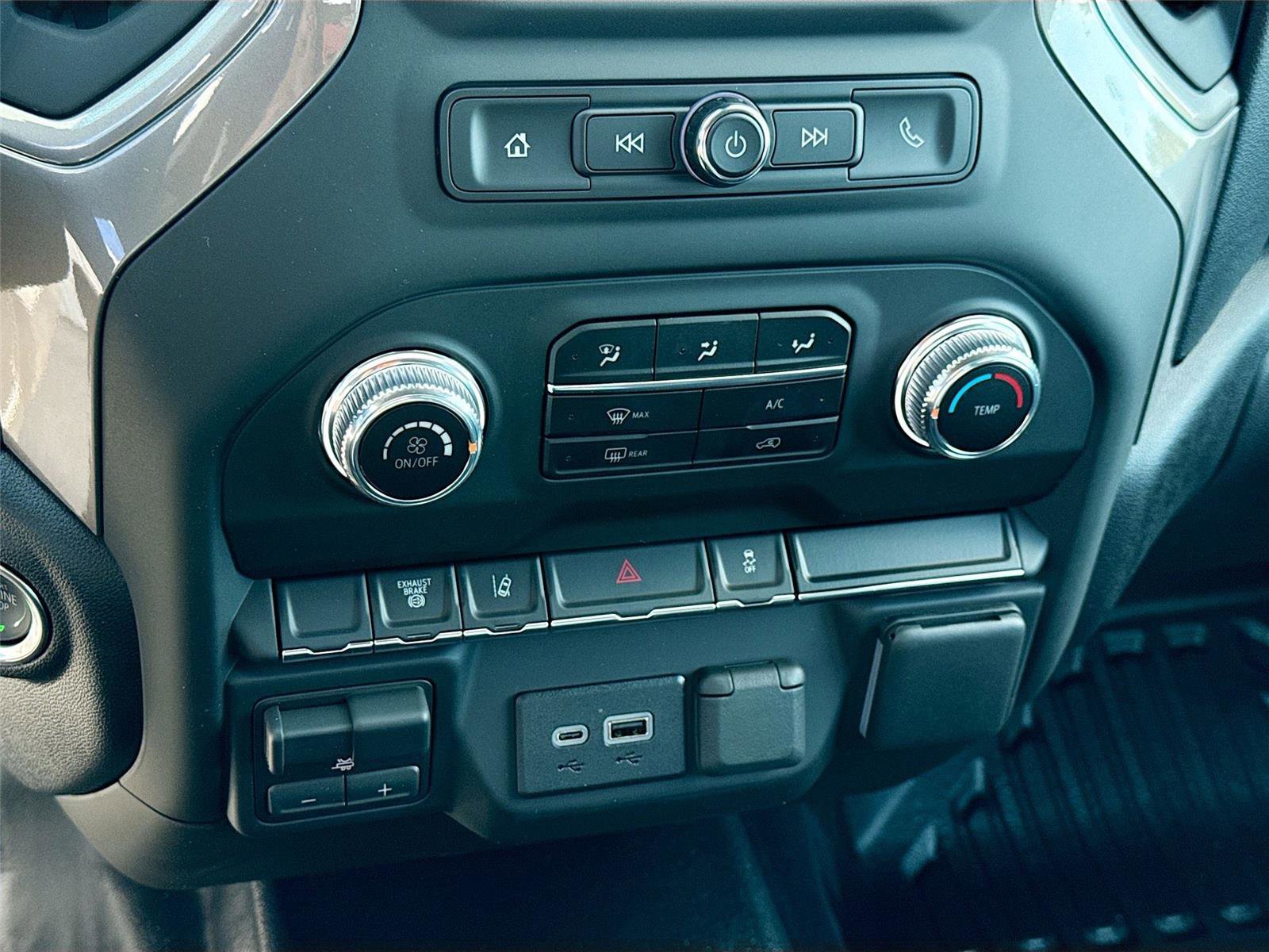 New 2026 GMC Sierra 3500 Pro w/ Convenience Package image 9