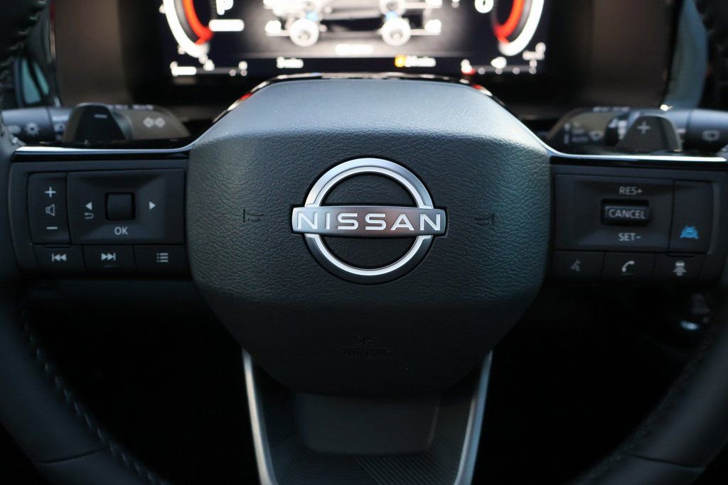 New 2026 Nissan Pathfinder Platinum w/ Cargo Package FWD image 22