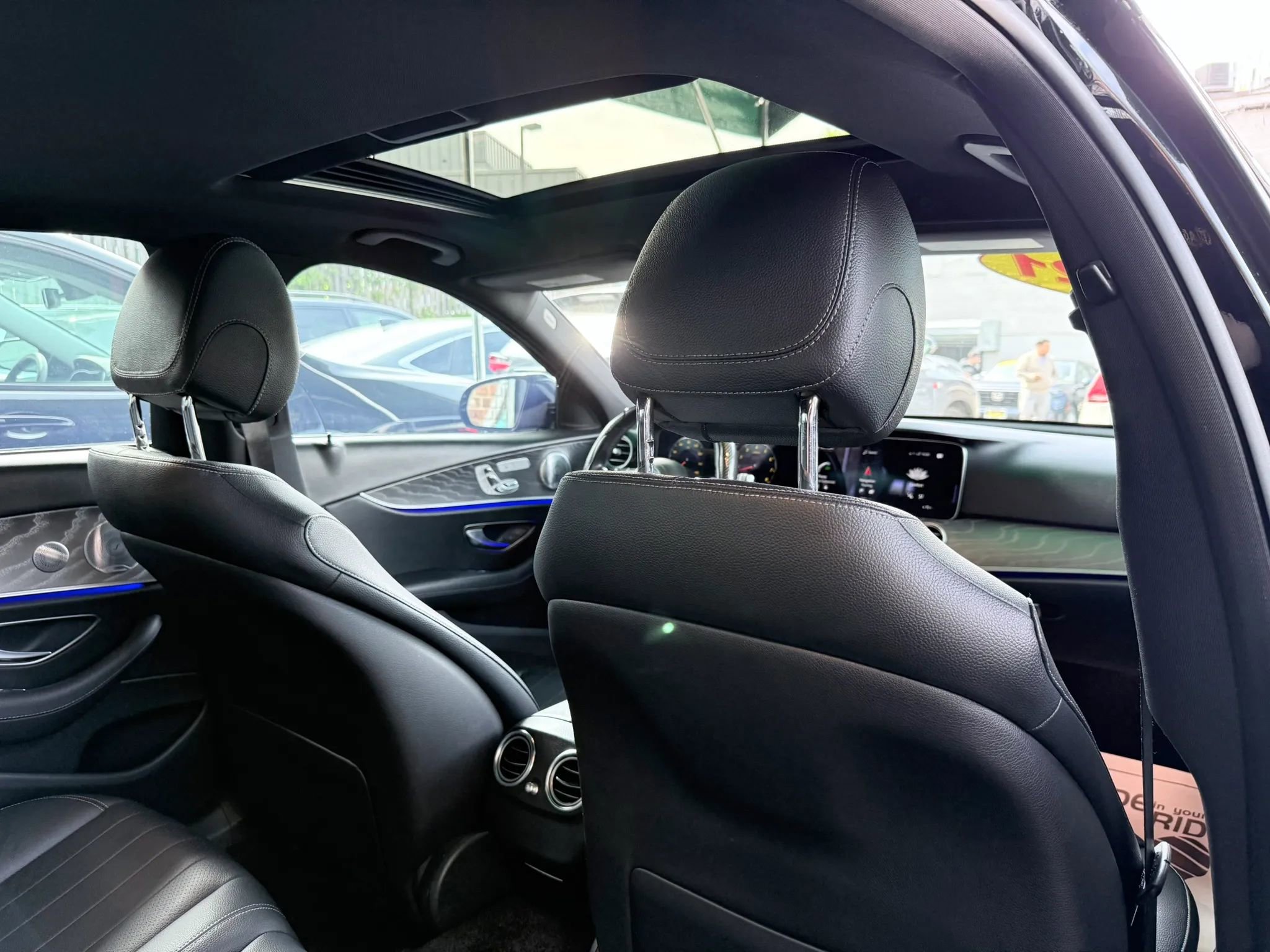 Used 2021 Mercedes-Benz E 350 4MATIC Sedan image 27