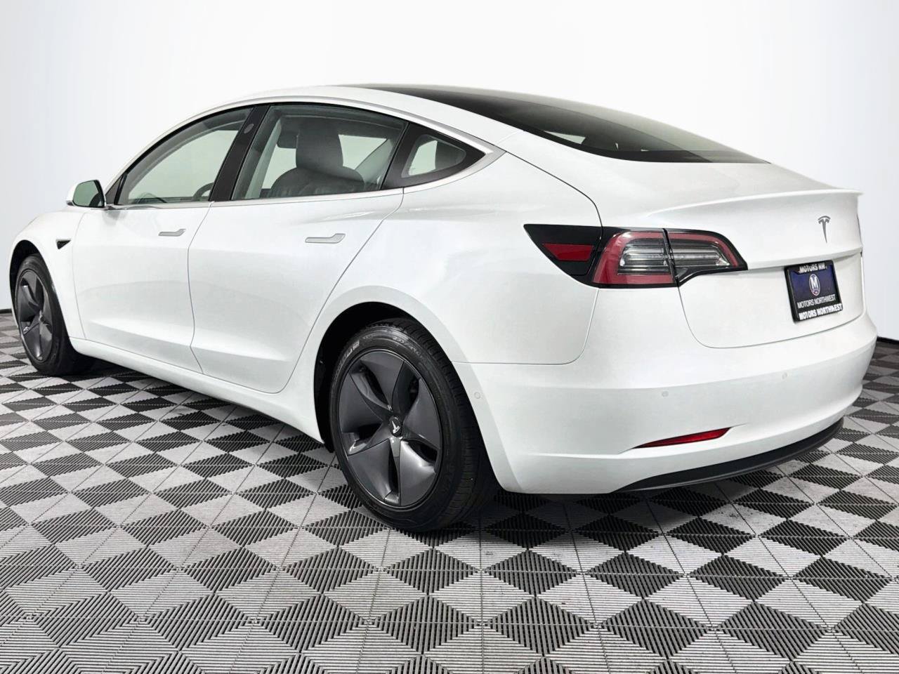 Used 2019 Tesla Model 3 Standard Range Plus RWD image 8