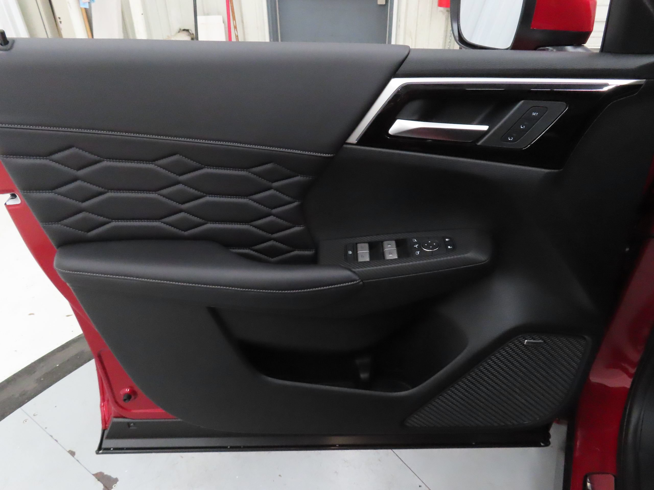 New 2026 Mitsubishi Outlander SEL FWD image 10