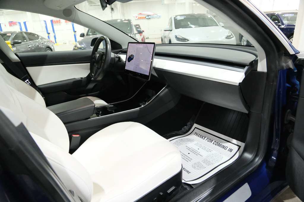 Used 2019 Tesla Model 3 Performance AWD/4WD image 28