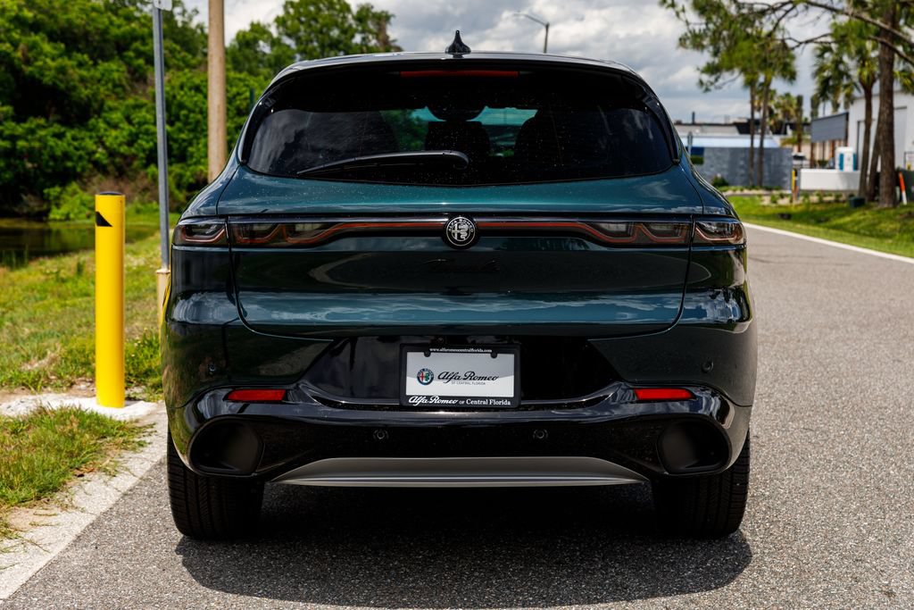 New 2026 Alfa Romeo Tonale w/ Active Assist Package AWD/4WD image 4