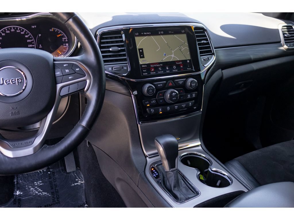 Used 2021 Jeep Grand Cherokee Laredo X AWD/4WD image 23