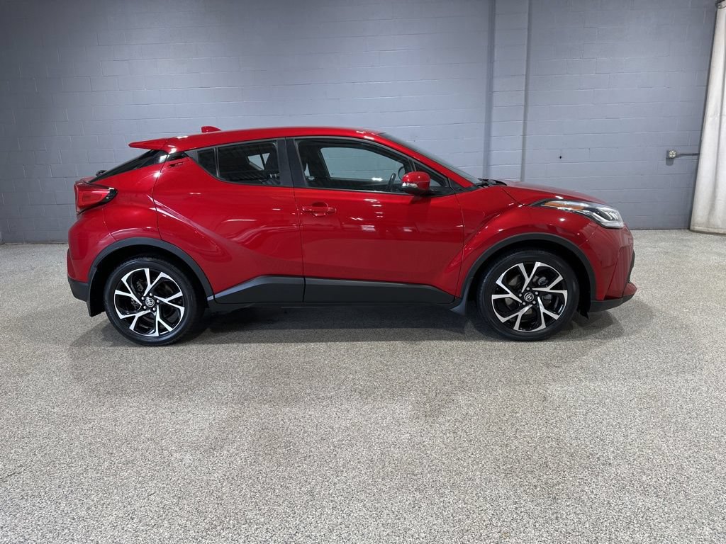 Certified 2022 Toyota C-HR XLE FWD image 3