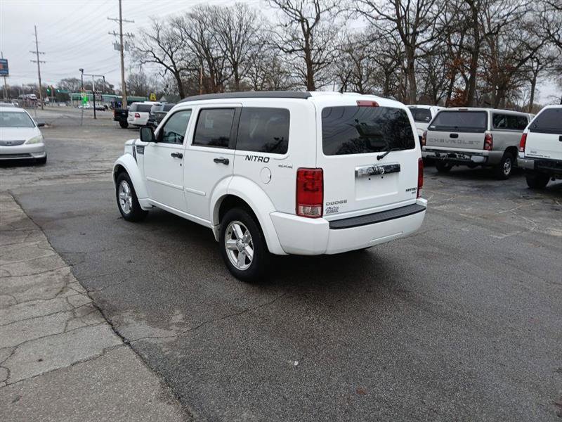 Used 2011 Dodge Nitro SXT AWD/4WD image 4