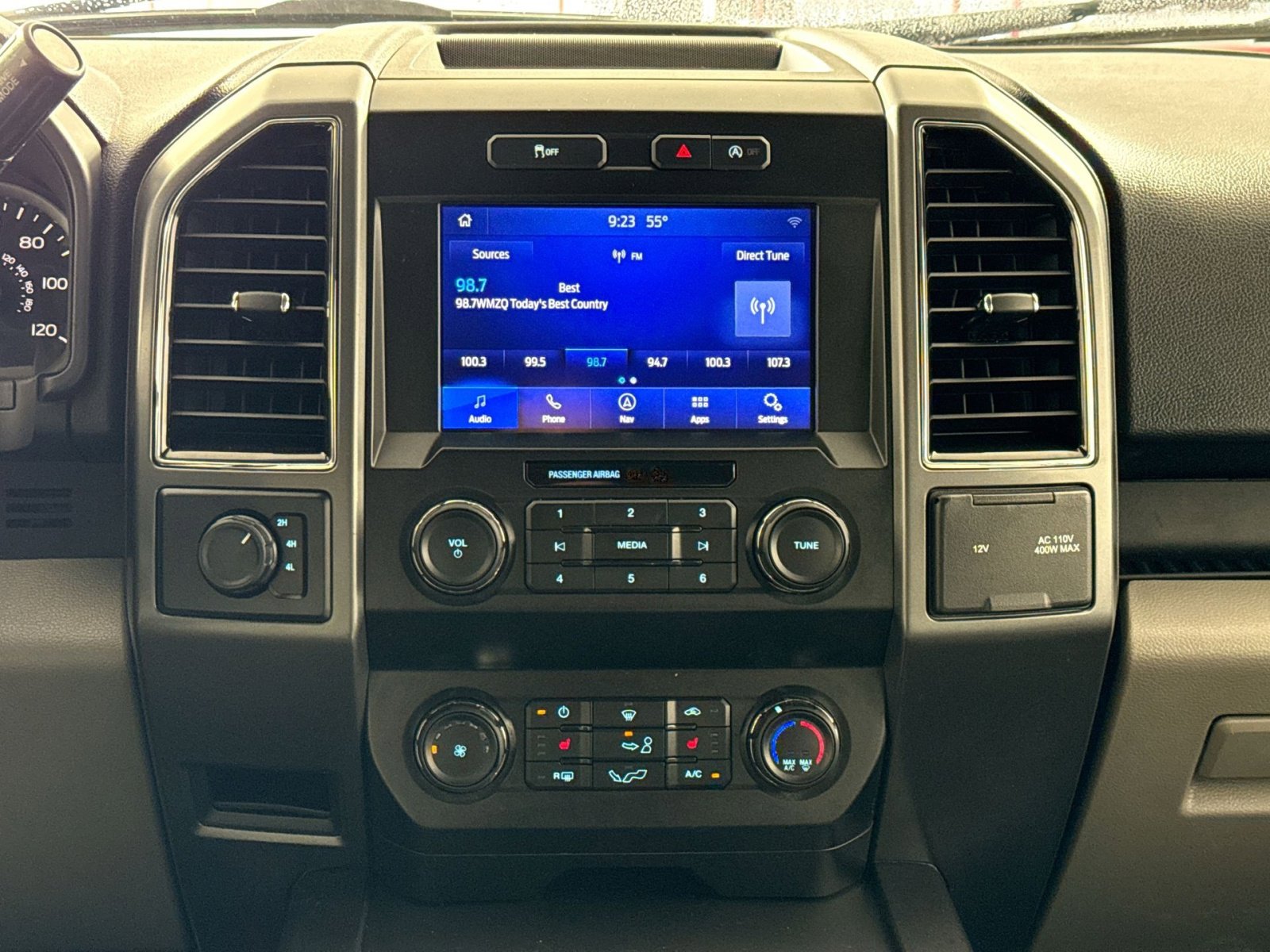 Used 2019 Ford F150 XLT w/ Equipment Group 302A Luxury AWD/4WD image 18