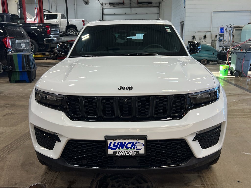 Used 2025 Jeep Grand Cherokee Limited w/ Luxury Tech Group II image 7