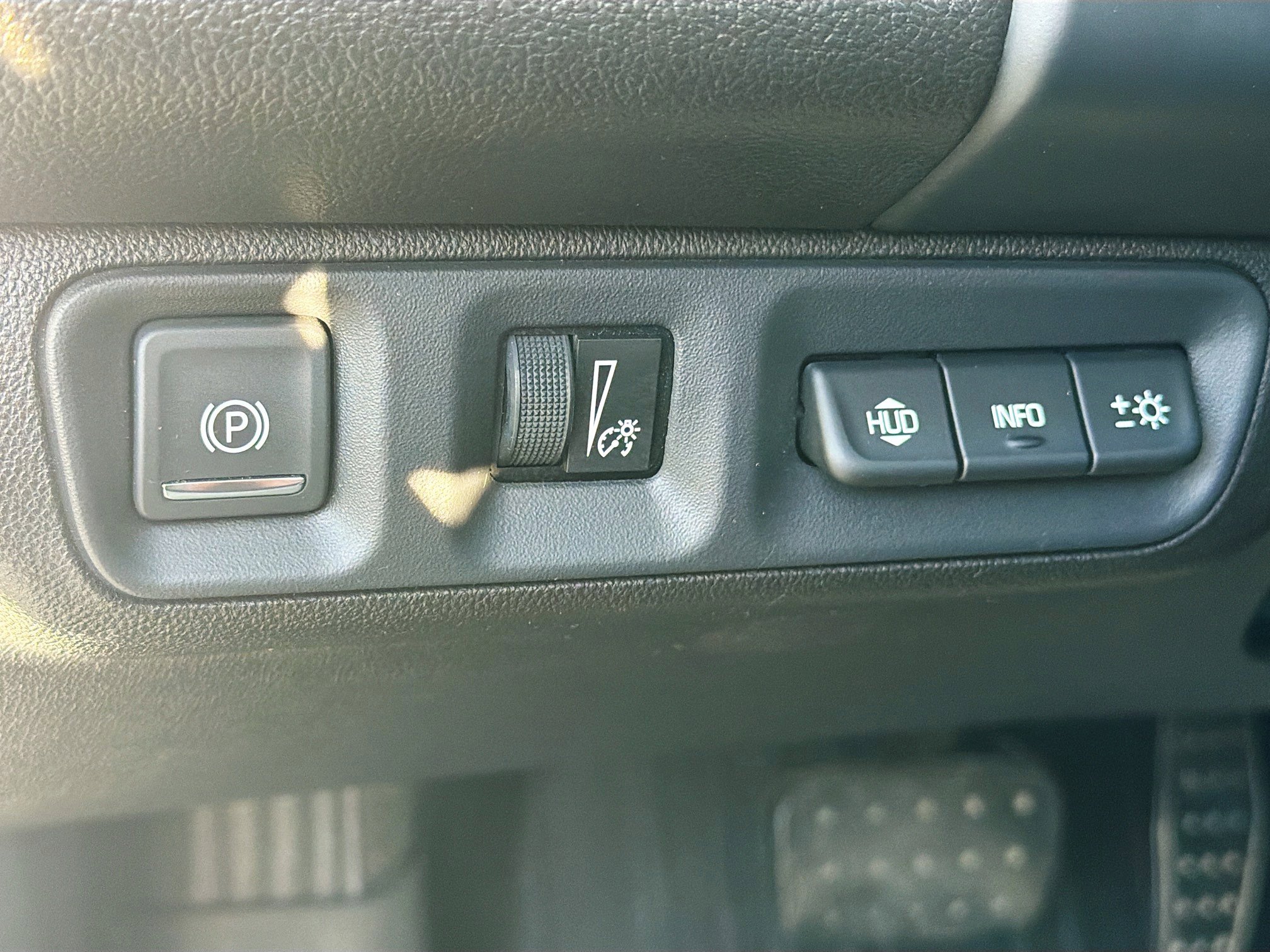 Used 2020 GMC Acadia Denali w/ Technology Package image 35