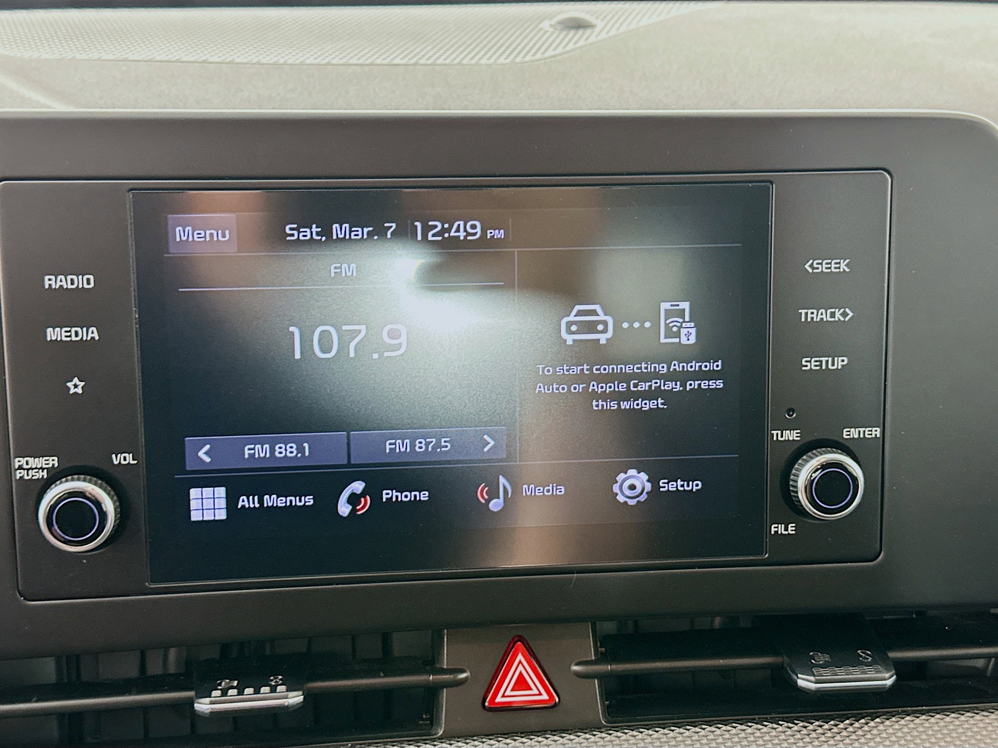 Used 2025 Kia Sportage LX image 19