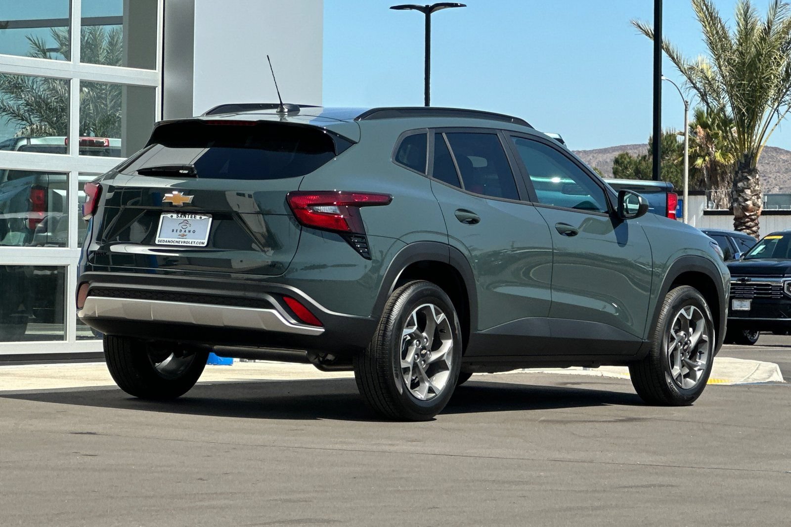 New 2026 Chevrolet Trax LT FWD image 4