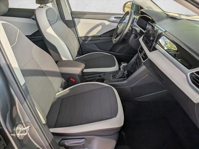 Used 2025 Volkswagen Taos SE image 20
