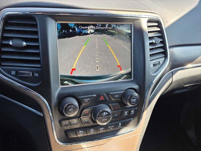 Used 2017 Jeep Grand Cherokee Limited AWD/4WD image 27