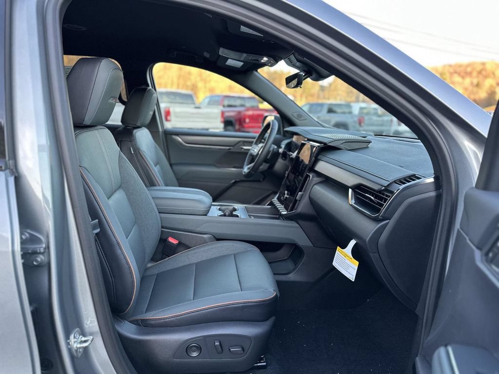 New 2026 GMC Acadia AT4 AWD/4WD image 10