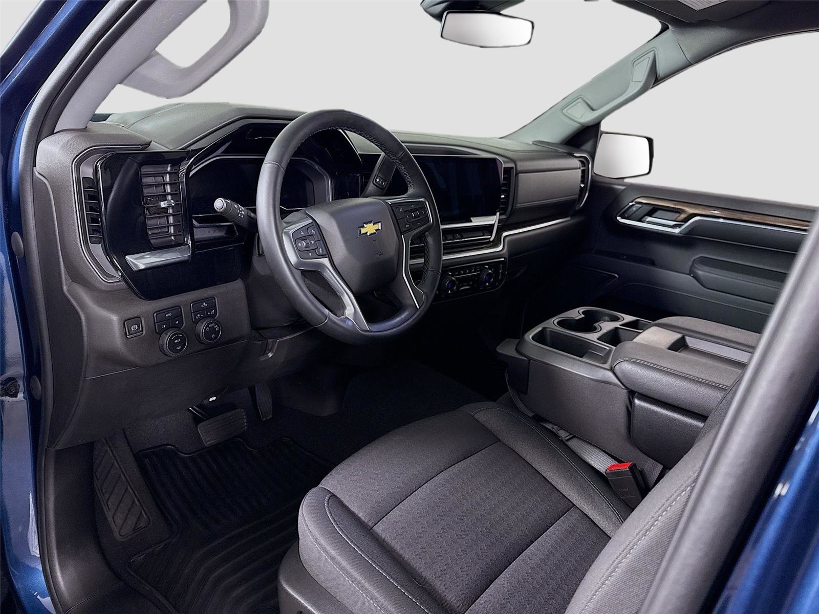 Certified 2023 Chevrolet Silverado 1500 LT image 3