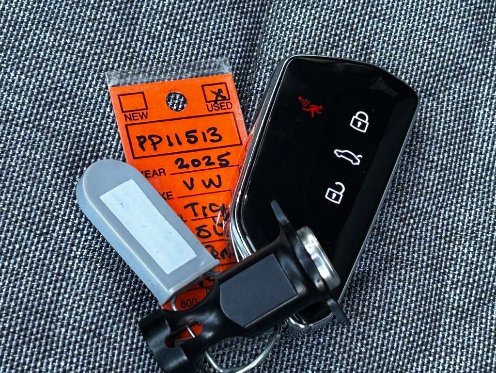 Used 2025 Volkswagen Tiguan S image 50