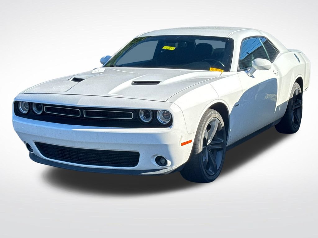 Used 2018 Dodge Challenger R/T RWD image 6