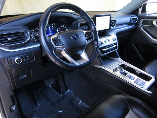 Certified 2022 Ford Explorer XLT w/ Equipment Group 202A image 13