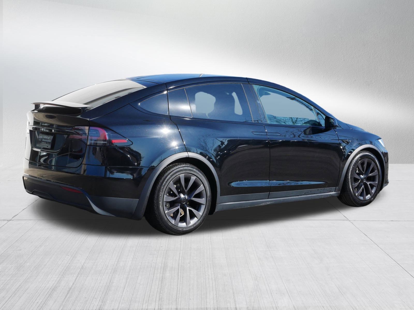 Used 2024 Tesla Model X image 7