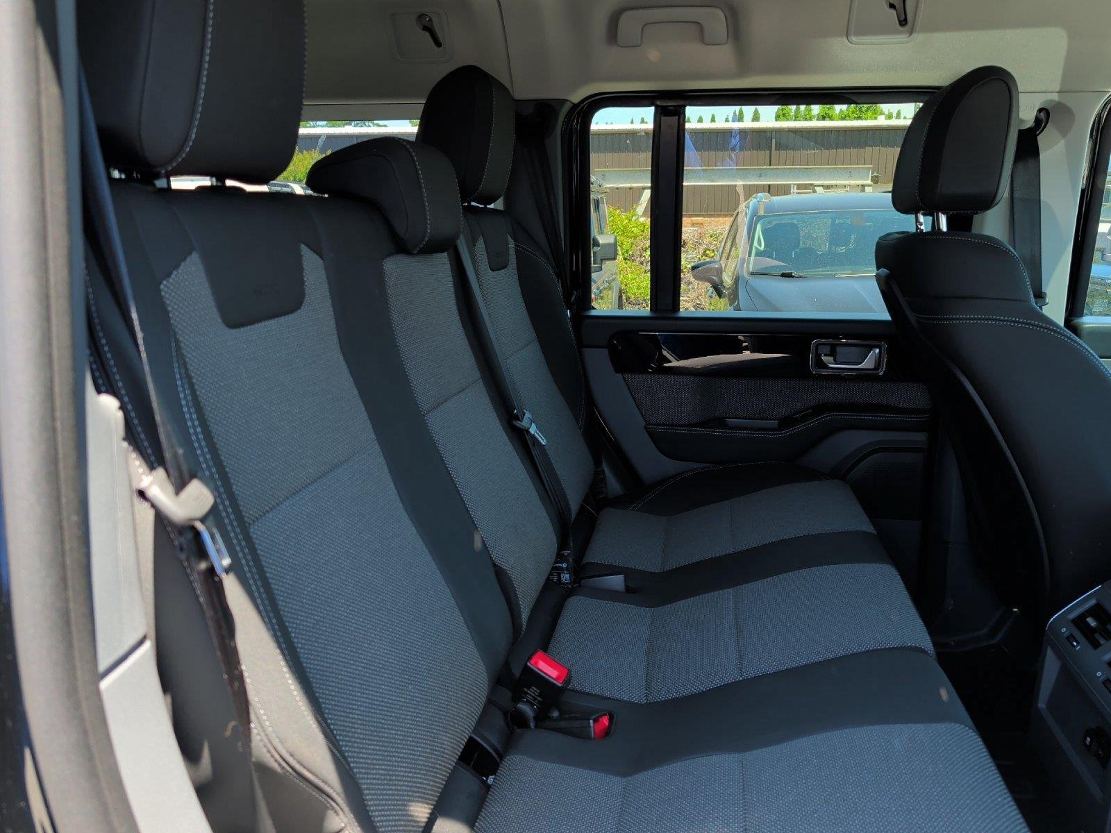 New 2025 INEOS Grenadier Station Wagon AWD/4WD image 38