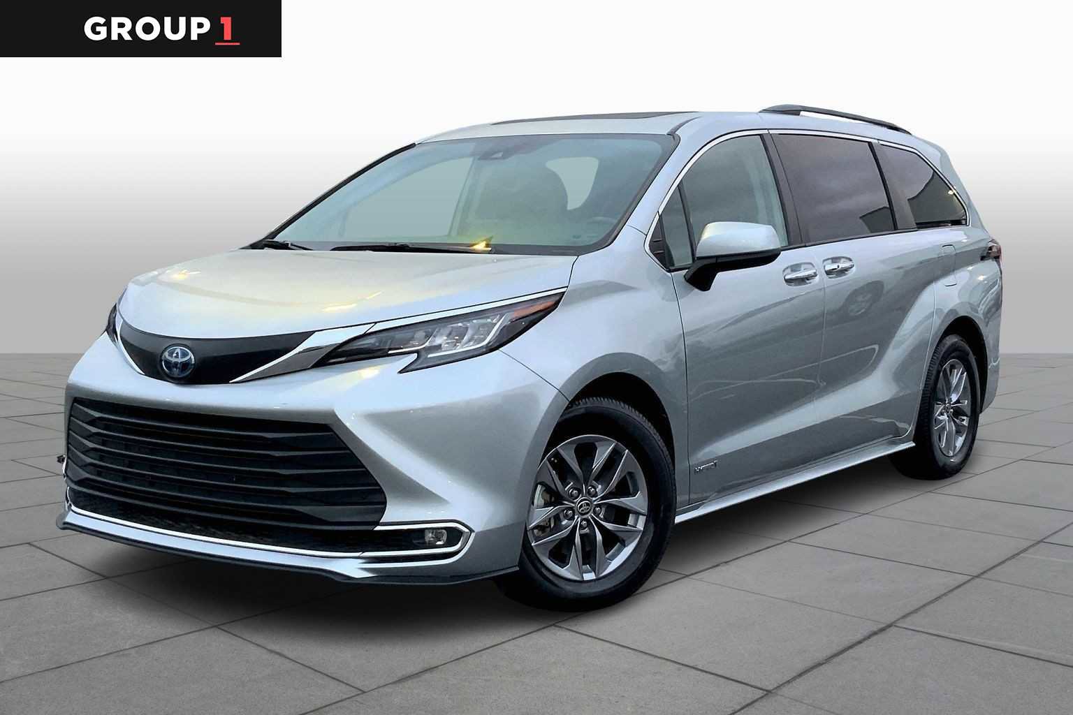 Used 2021 Toyota Sienna XLE