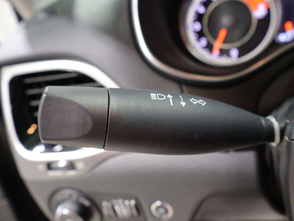 Used 2020 Jeep Cherokee Limited AWD/4WD image 34