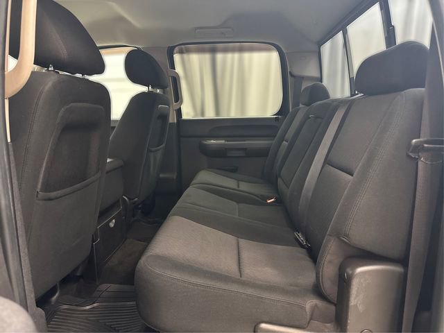 Used 2010 GMC Sierra 2500 SLE w/ SLE Preferred Package image 11