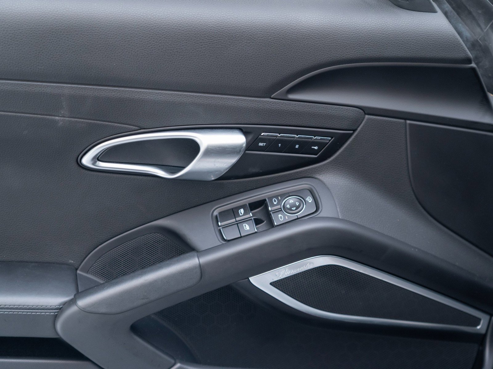 Certified 2025 Porsche 718 Cayman S RWD image 21
