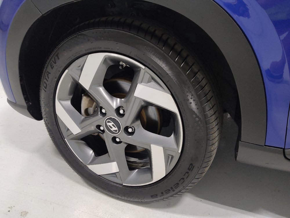 Used 2022 Hyundai Venue Limited FWD image 31