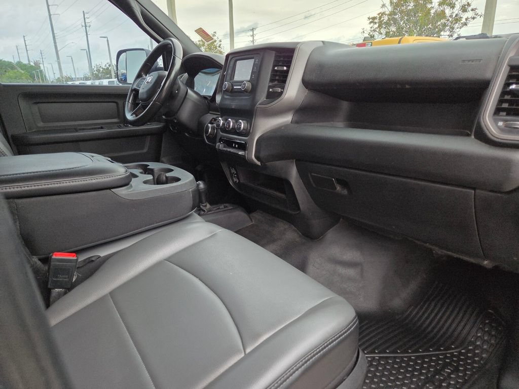 Used 2022 RAM 2500 Tradesman w/ Chrome Appearance Group AWD/4WD image 13