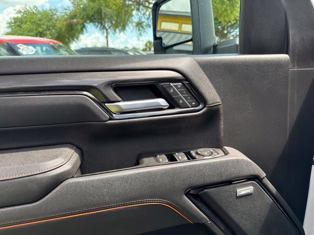 Used 2025 GMC Sierra 2500 AT4 AWD/4WD image 29