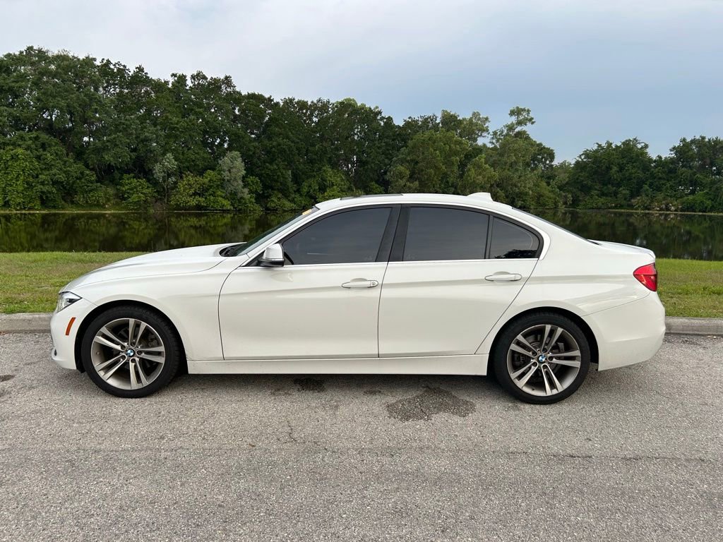 Used 2018 BMW 328d Sedan w/ Convenience Package RWD image 3
